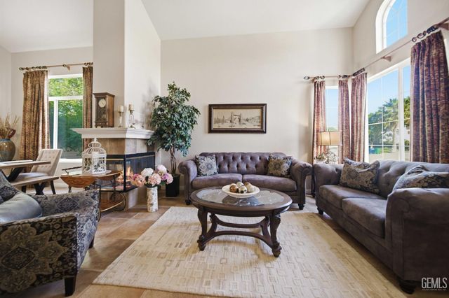 6545 Teasdale Street, Lancaster, CA 93536