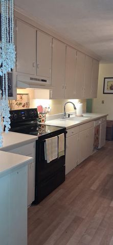 903 Tiffany Ln., North Myrtle Beach, SC 29582