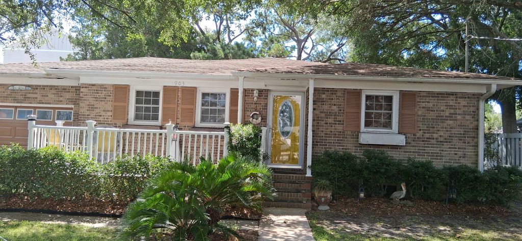 903 Tiffany Ln., North Myrtle Beach, SC 29582