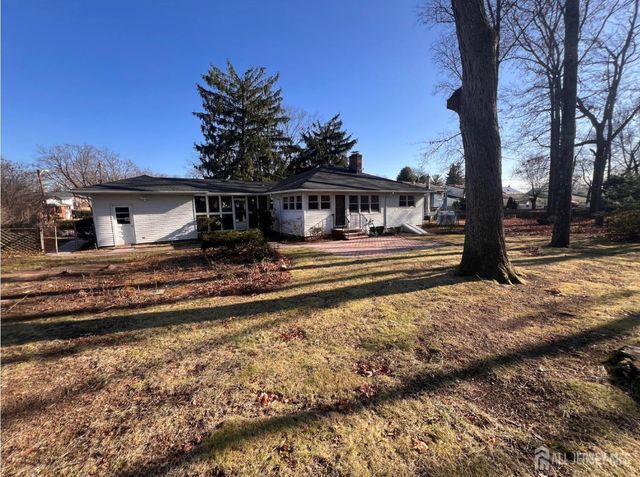 18 Bradford Road, East Brunswick, NJ 08016