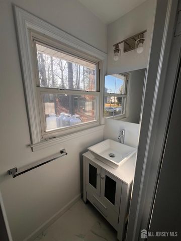 18 Bradford Road, East Brunswick, NJ 08016