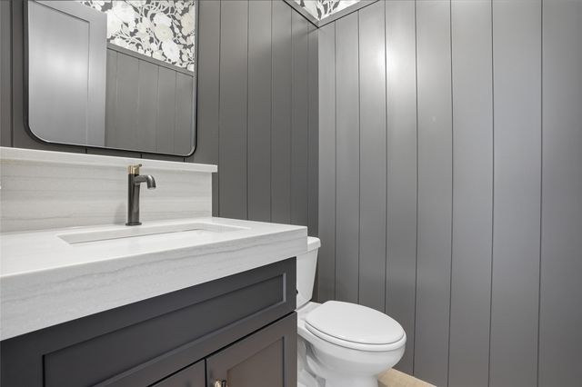 411 MacBride Trail, Solon, IA 52333