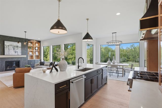 411 MacBride Trail, Solon, IA 52333