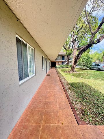 1111 SW 4th St, Fort Lauderdale, FL 33312
