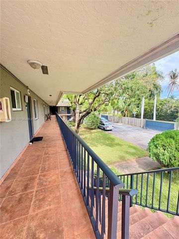 1111 SW 4th St, Fort Lauderdale, FL 33312