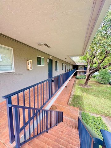 1111 SW 4th St, Fort Lauderdale, FL 33312