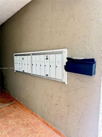 1111 SW 4th St, Fort Lauderdale, FL 33312