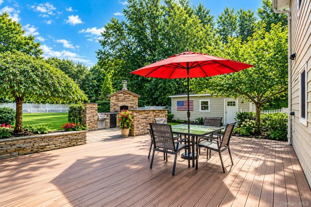 239 Radio Avenue, Miller Place, NY 11764
