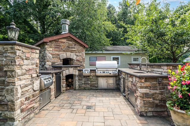 239 Radio Avenue, Miller Place, NY 11764