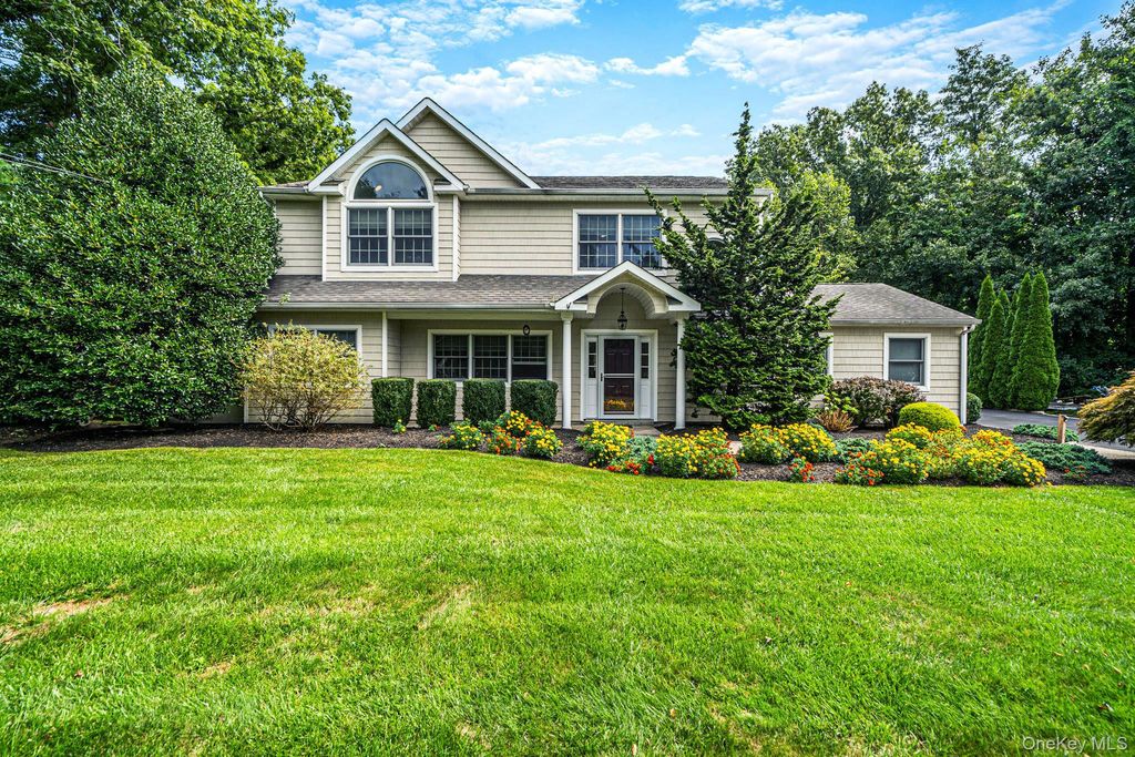 239 Radio Avenue, Miller Place, NY 11764
