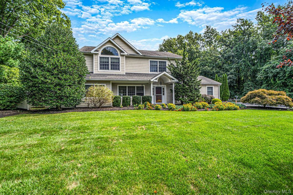 239 Radio Avenue, Miller Place, NY 11764 — photo 3