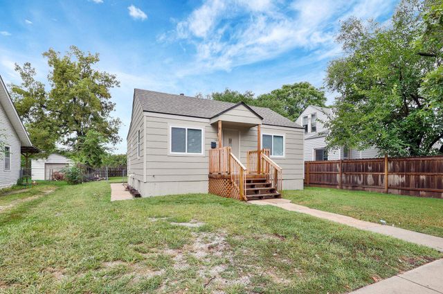 1621 S Hydraulic St, Wichita, KS 67211