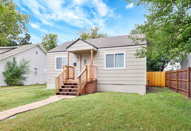 1621 S Hydraulic St, Wichita, KS 67211