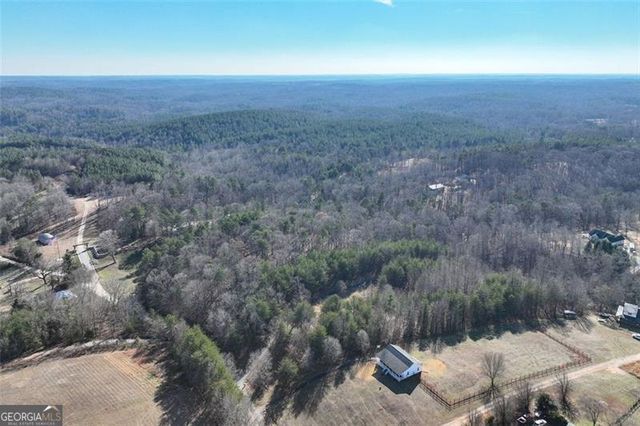 9384 SKITTS MOUNTAIN Drive, Lula, GA 30554