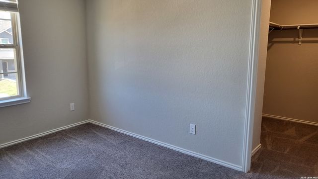 2440 Ayers Dr, Seguin, TX 78155