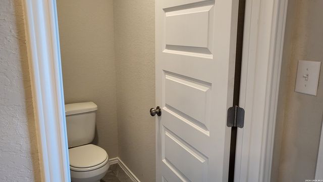 2440 Ayers Dr, Seguin, TX 78155