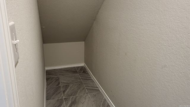 2440 Ayers Dr, Seguin, TX 78155