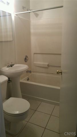 2600 James Street 22, Syracuse, NY 13206