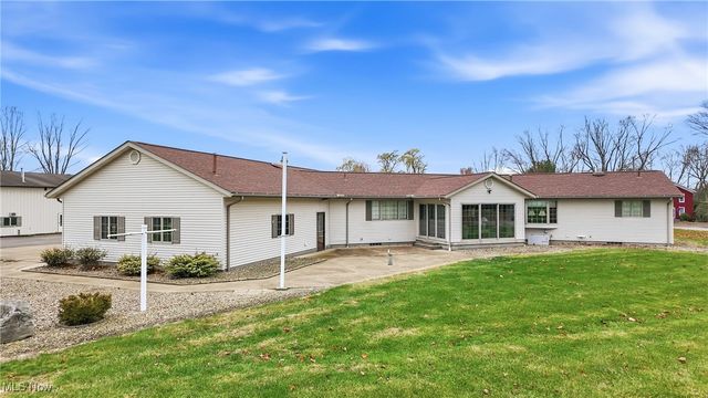 2342 Mccleary Jacoby Road, Cortland, OH 44410