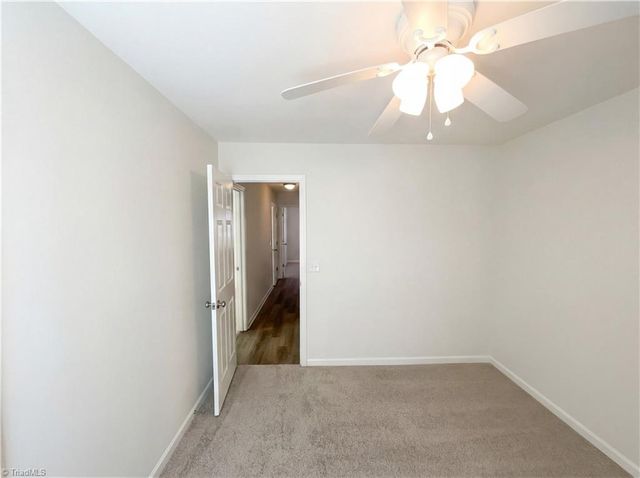 5757 Fox Chase Drive, Winston-salem, NC 27105