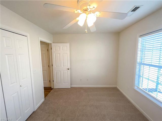 5757 Fox Chase Drive, Winston-salem, NC 27105