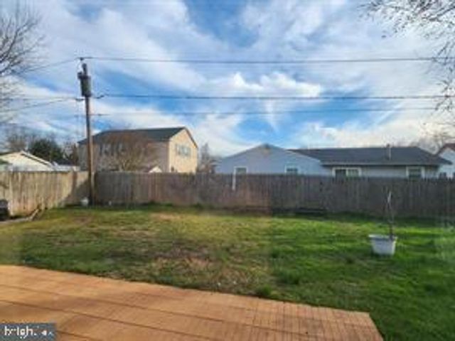 10 GARDENBROOK LN, Willingboro, NJ 08046