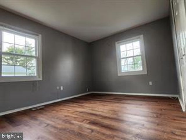 10 GARDENBROOK LN, Willingboro, NJ 08046