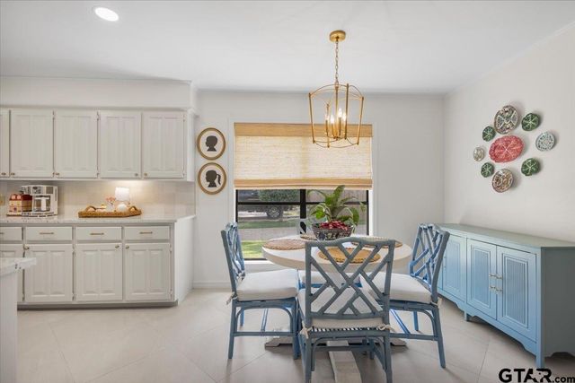 1277 Luann Ln, Tyler, TX 75703