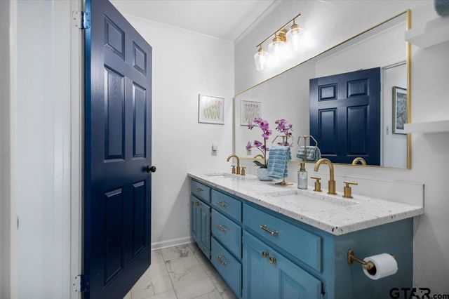 1277 Luann Ln, Tyler, TX 75703