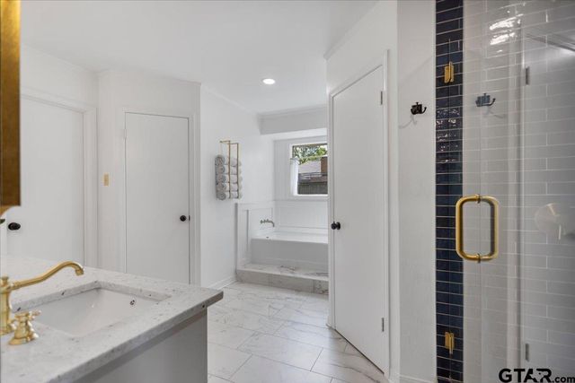 1277 Luann Ln, Tyler, TX 75703