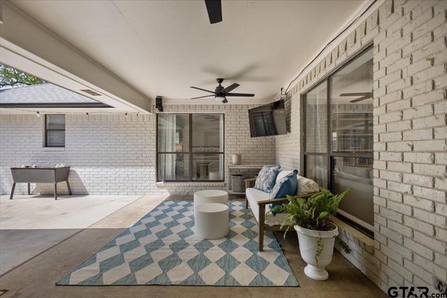 1277 Luann Ln, Tyler, TX 75703