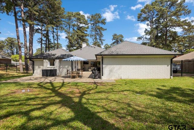 1277 Luann Ln, Tyler, TX 75703