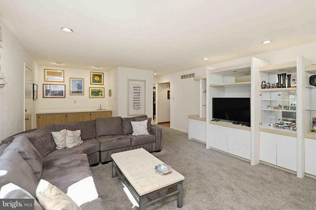 54 ROY LN, Huntingdon Valley, PA 19006