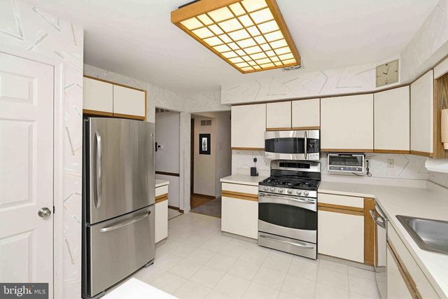 54 ROY LN, Huntingdon Valley, PA 19006