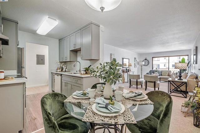 14101 e 14th 204, San Leandro, CA 94578