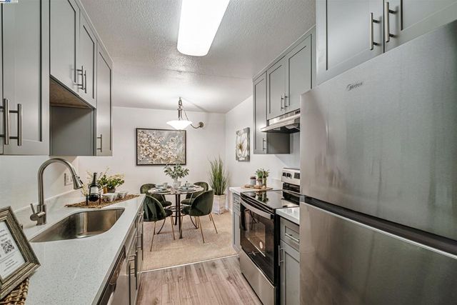 14101 e 14th 204, San Leandro, CA 94578