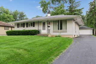 4812 Cumnor Road, Downers Grove, IL 60515