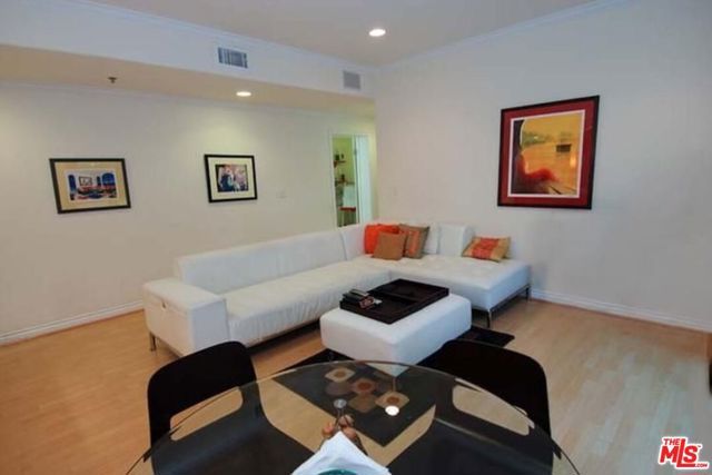 10633 Eastborne Avenue, Los Angeles, CA 90024