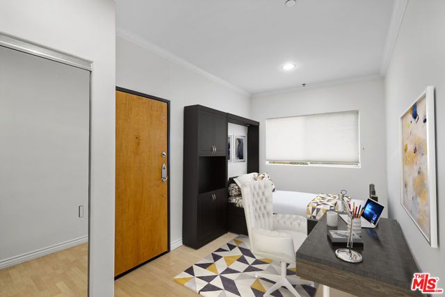 10633 Eastborne Avenue, Los Angeles, CA 90024