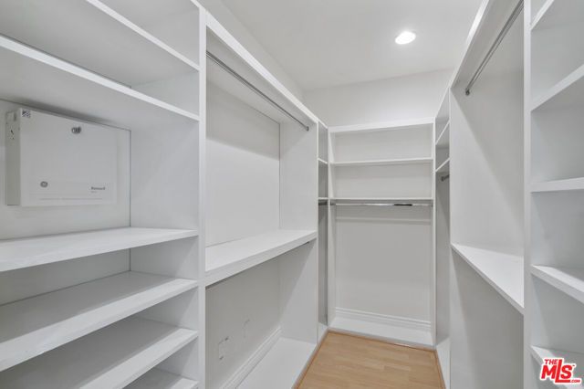 10633 Eastborne Avenue, Los Angeles, CA 90024