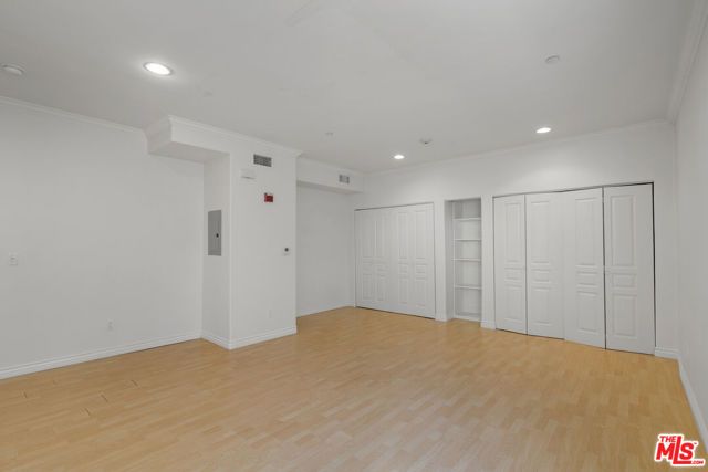 10633 Eastborne Avenue, Los Angeles, CA 90024