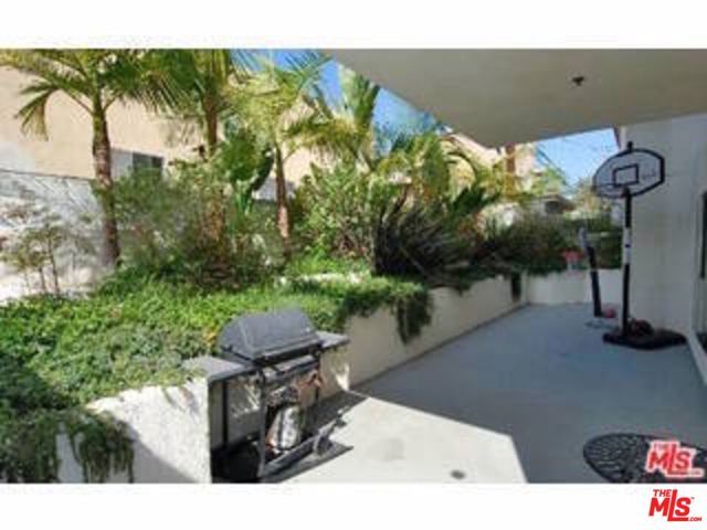 10633 Eastborne Avenue, Los Angeles, CA 90024