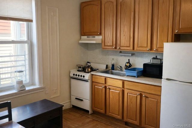 109-18 Lefferts Boulevard A3, South Ozone Park, NY 11420