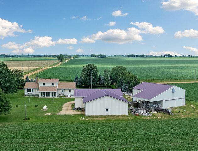 10245 W Penn Corner, Polo, IL 61064