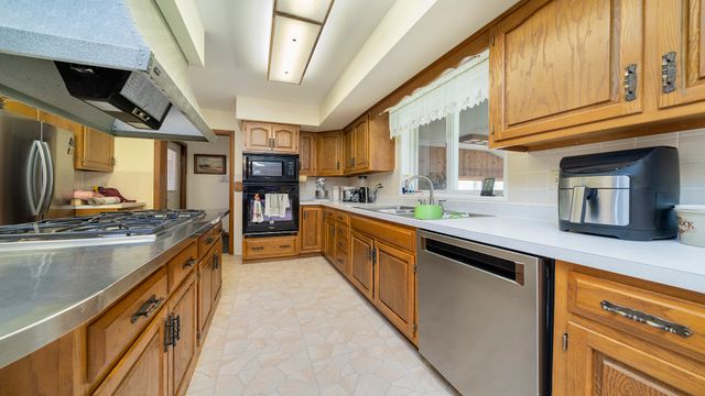 10245 W Penn Corner, Polo, IL 61064
