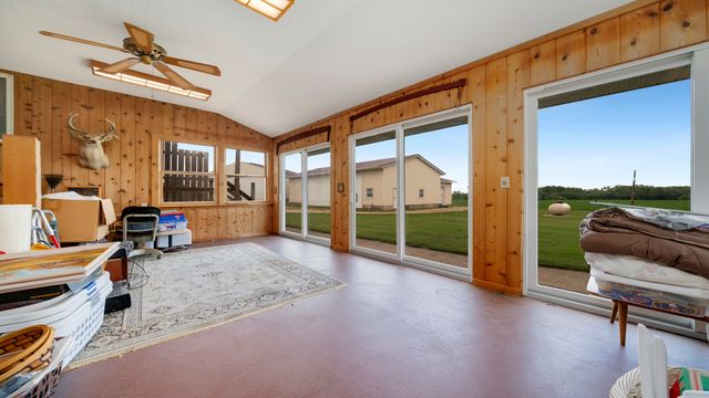 10245 W Penn Corner, Polo, IL 61064