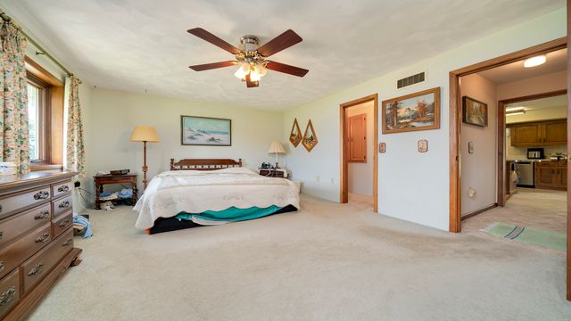 10245 W Penn Corner, Polo, IL 61064