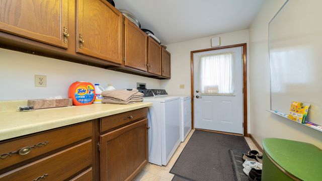 10245 W Penn Corner, Polo, IL 61064