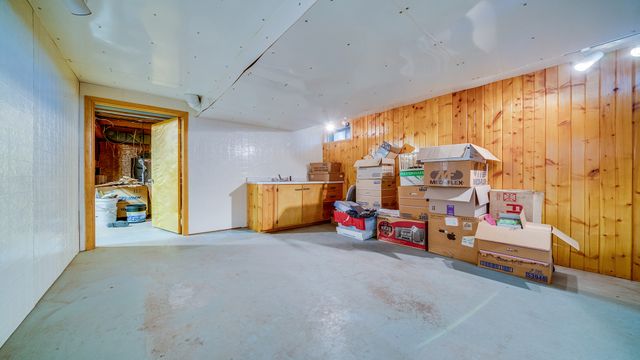 10245 W Penn Corner, Polo, IL 61064