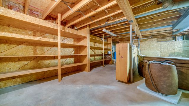 10245 W Penn Corner, Polo, IL 61064
